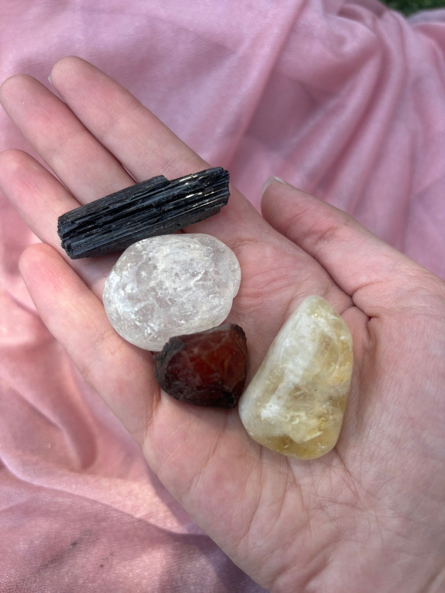 Courage & Confidence Crystal Kit - Carnelian, Citrine, Black Tourmaline, Clear Quartz