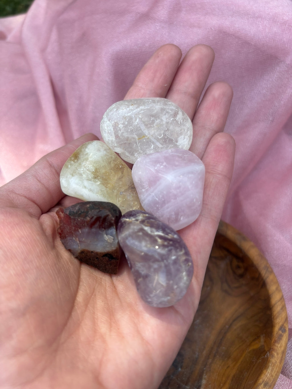 Sedona Sunset Crystal Starter Kit - Carnelian, Citrine, Rose Quartz, Amethyst, Clear Quartz