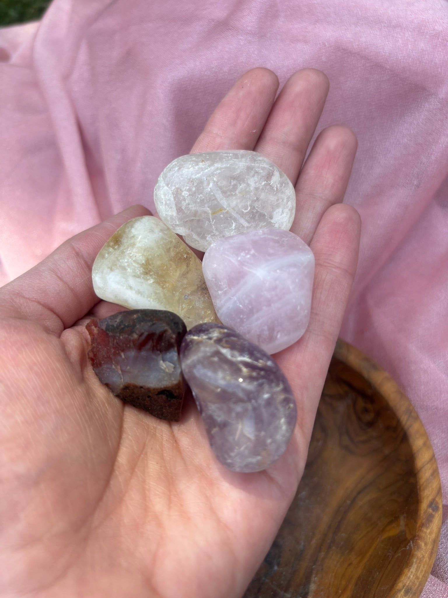 Sedona Sunset Crystal Starter Kit - Carnelian, Citrine, Rose Quartz, Amethyst, Clear Quartz